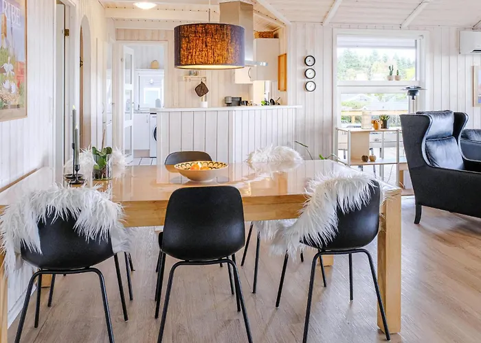 Oluf Ravnsvej * Binderup Strand