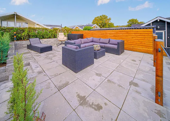 Oluf Ravnsvej * Binderup Strand